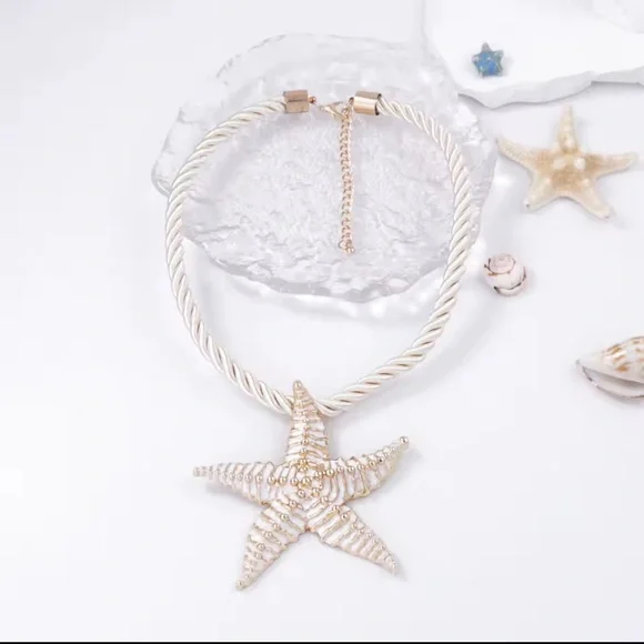Starfish Gold Necklace&Earrings Set - Picture 3 of 7